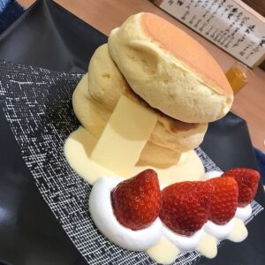 紅鶴は浅草のホットケーキ名店