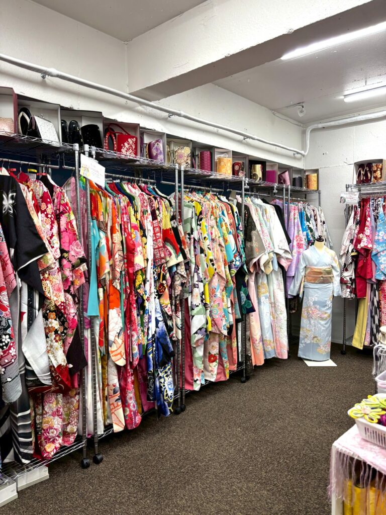 雷門店店内