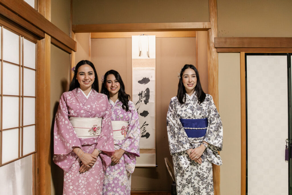 Kyoto Tea Ceremony & Matcha Making TIA(茶愛)