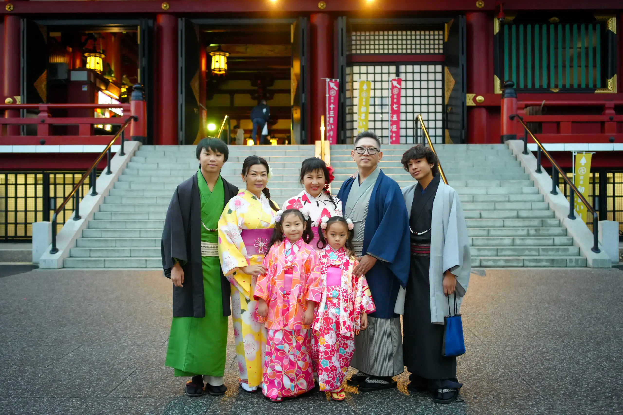 Family kimono rental in Asakusa