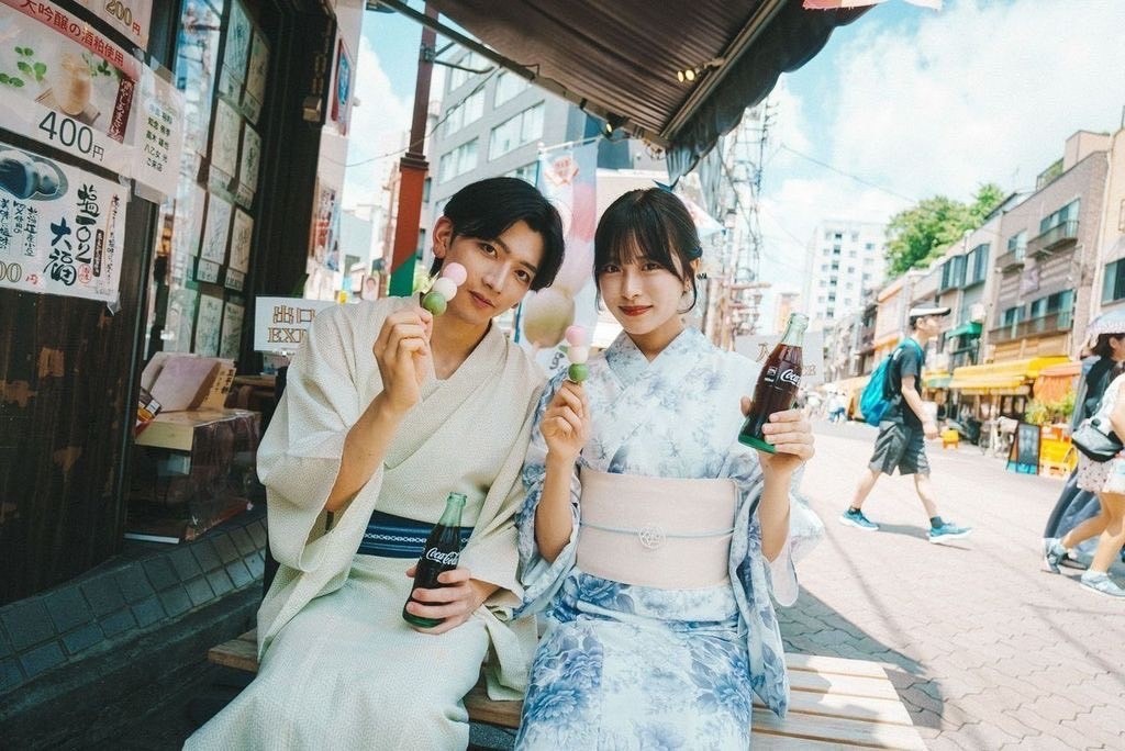 Guests enjoying yukata rental in Asakusa
