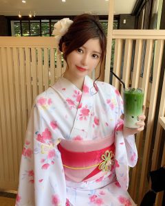 夏は可愛い浴衣レンタル姿で浅草を散策しましょう 浅草着物レンタル 愛和服